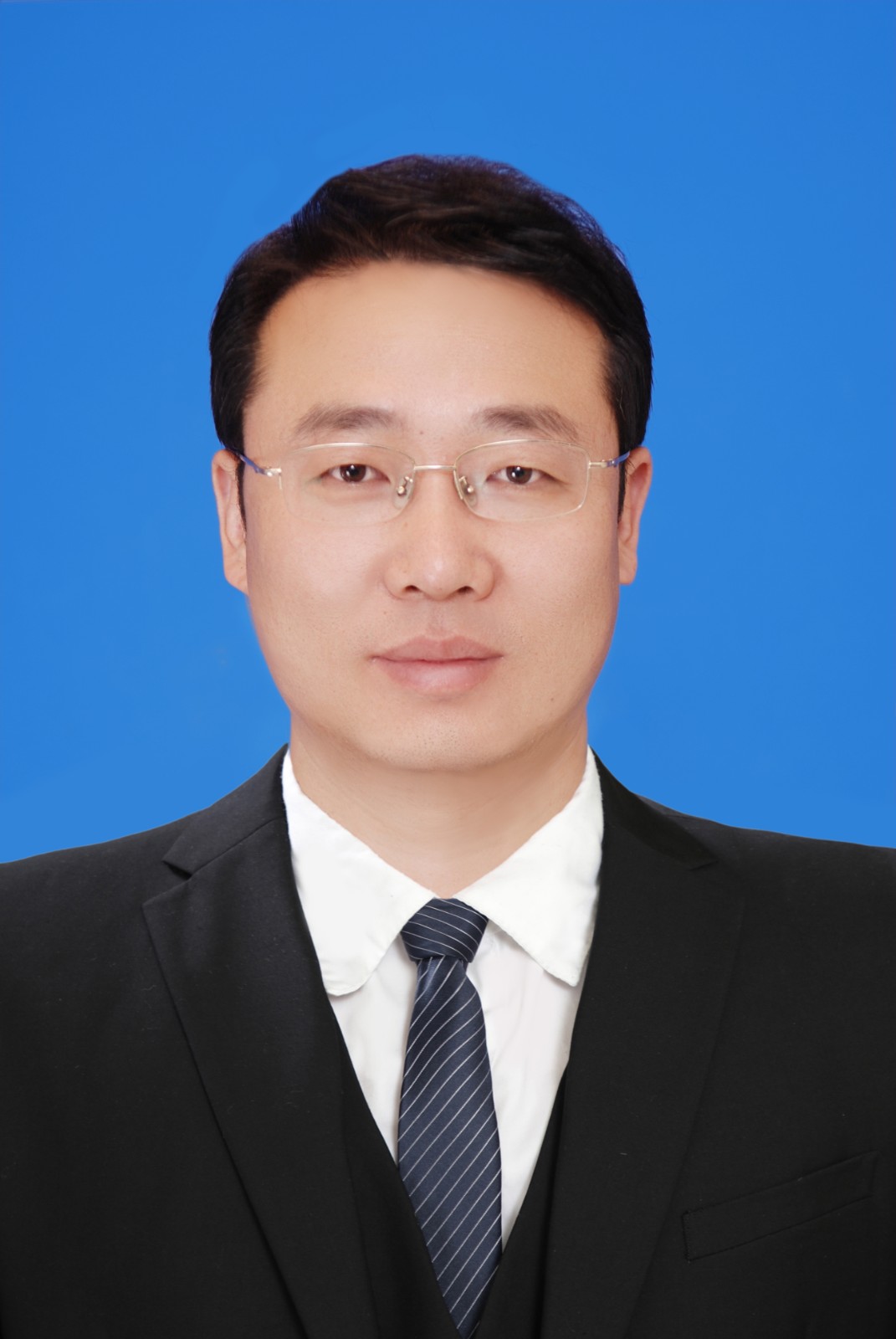 付兴虎证件照.jpg